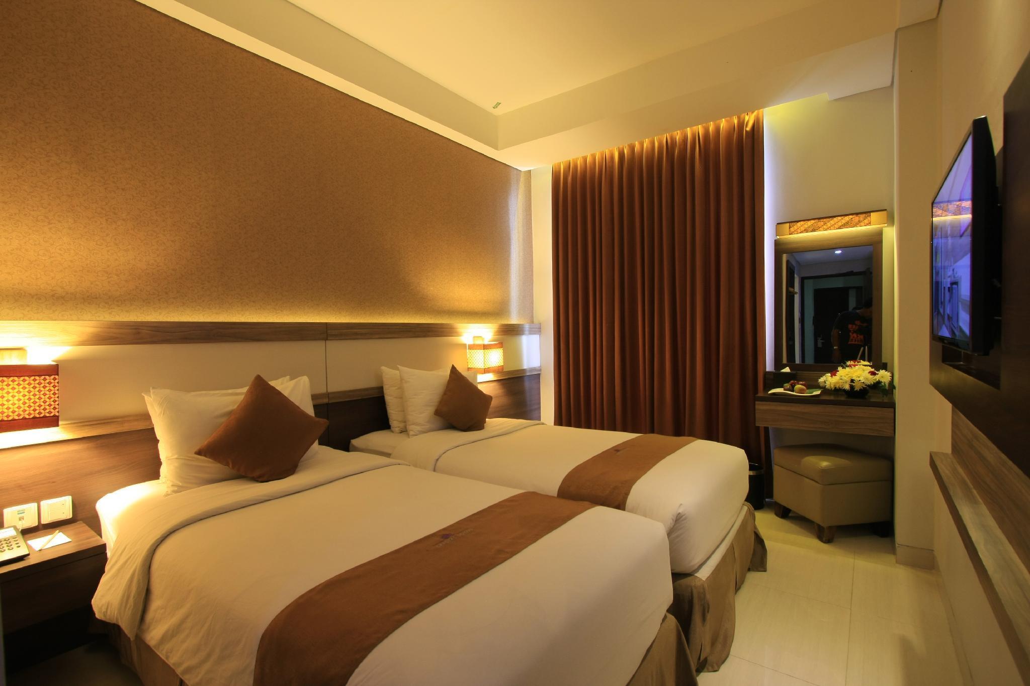 Crystal Lotus Hotel Джокьякарта Экстерьер фото